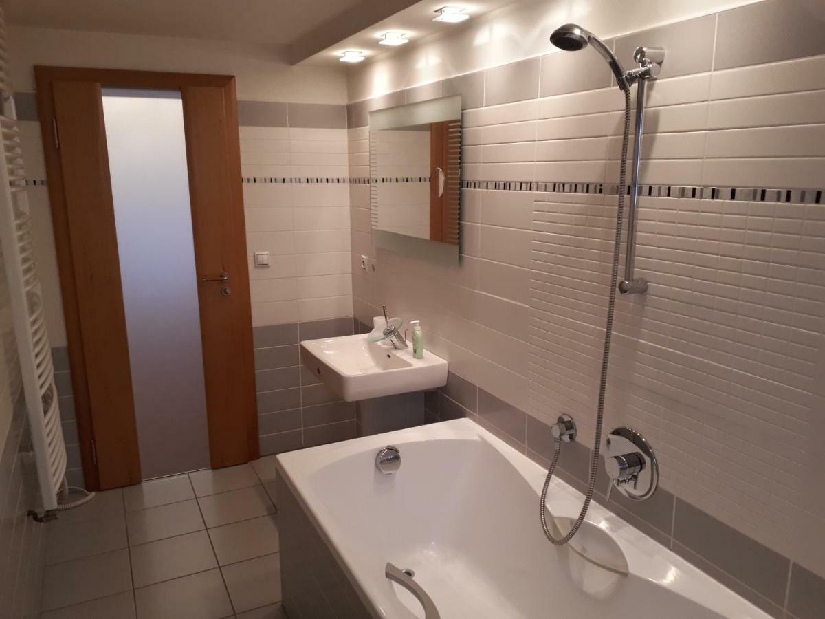 Brezno - 2 Izbovy Apartman Екстер'єр фото